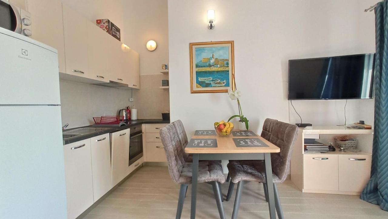 Jakopovic Apartments Rogoznica  Eksteriør bilde